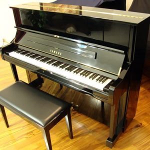 Yamaha U1 Upright Piano High Gloss Ebony