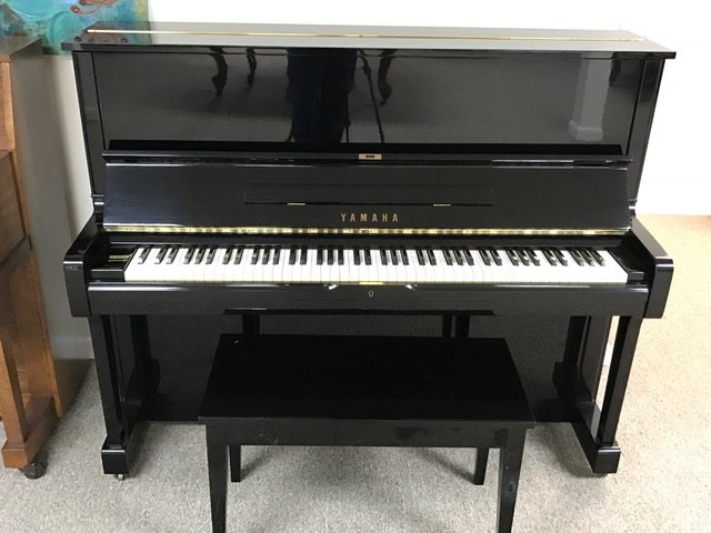 yamaha-u1-upright-piano-a